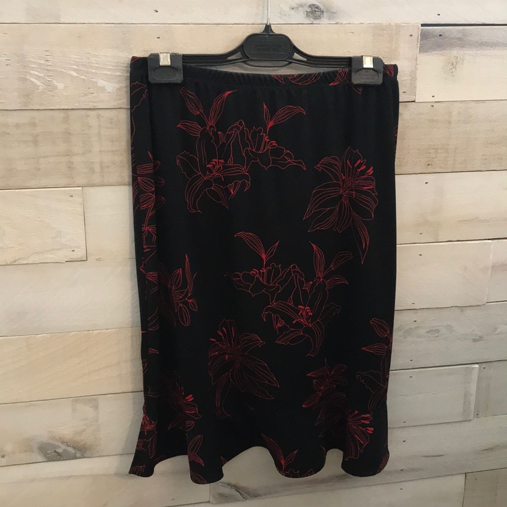 Size 8/10 Black with Red Floral design
